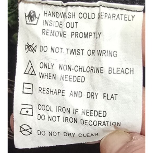 B.P. Design Christmas Cardigan Sweater Snow Globe Beaded Embroidered Snowman M - Picture 8 of 12